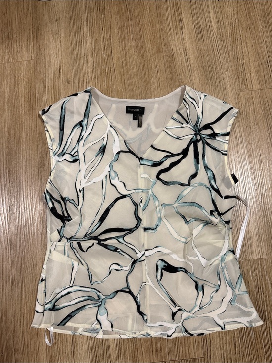 Donna Karan Tops - Donna Karan Cream Floral-Print Cap Sleeve Blouse size 12
